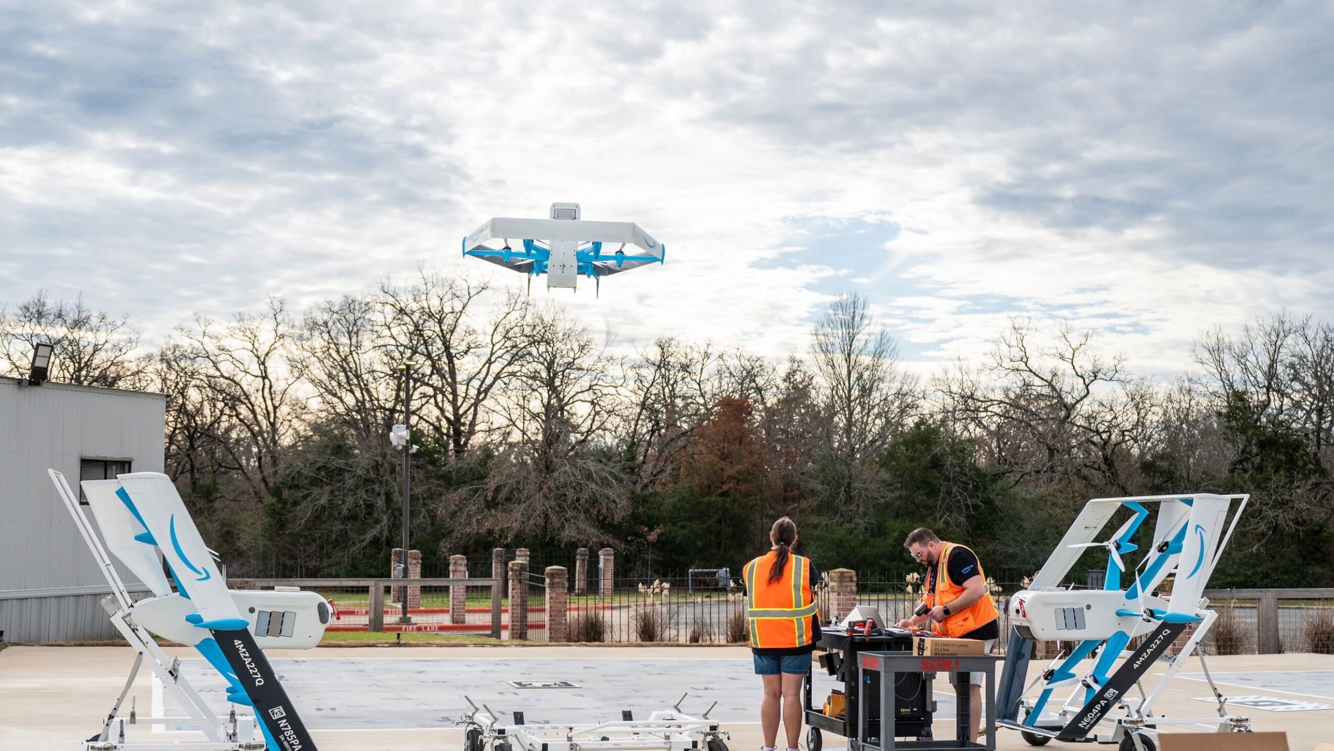 Prime Air personnel monitor a delivery-drone launch at an Amazon operating site. Image: Amazon.